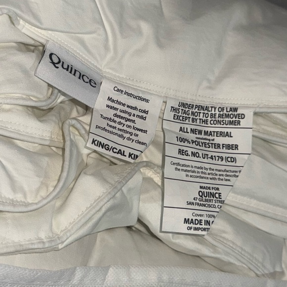 Brand NEW Quince Premium White Down Alternative Comforter - Picture 4 of 10